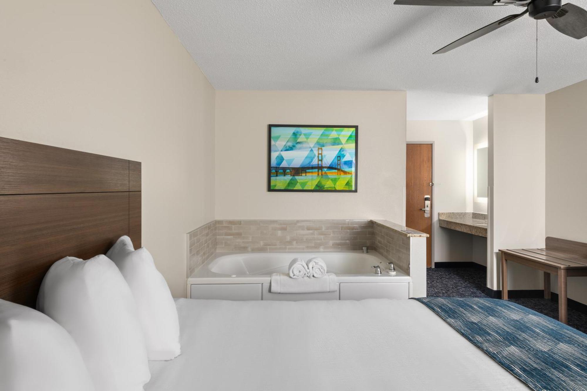 Hotel Baymont By Wyndham Mt. Pleasant Mount Pleasant Habitación foto